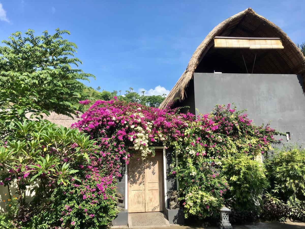 Aura Villa & Spa Amed Buitenkant foto
